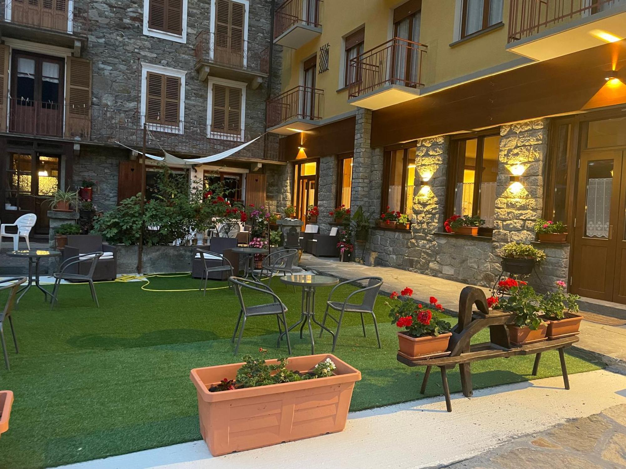 Albergo Mologna Gaby Kültér fotó